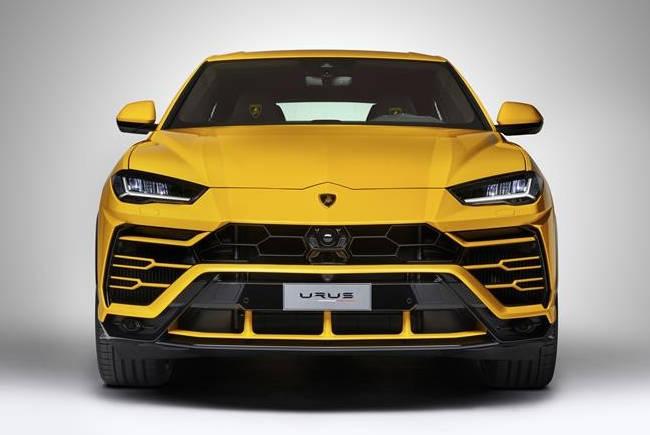 Lamborghini Urus Debuts in Singapore – photo 1