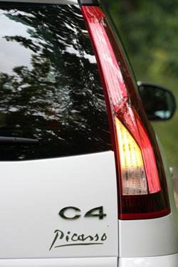 Ciroen Grand C4 Picasso 1.6 THP Review: Art on wheels – photo 1