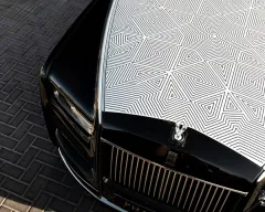 Rolls-Royce Phantom Arabesque Features A Laser-Engraved Bonnet