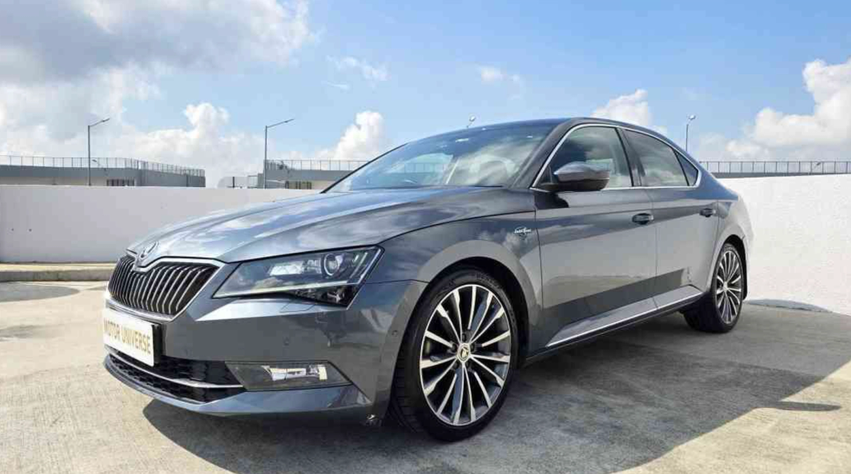Market Watch: Three Sedans With A Sense Of Occasion – photo 4
