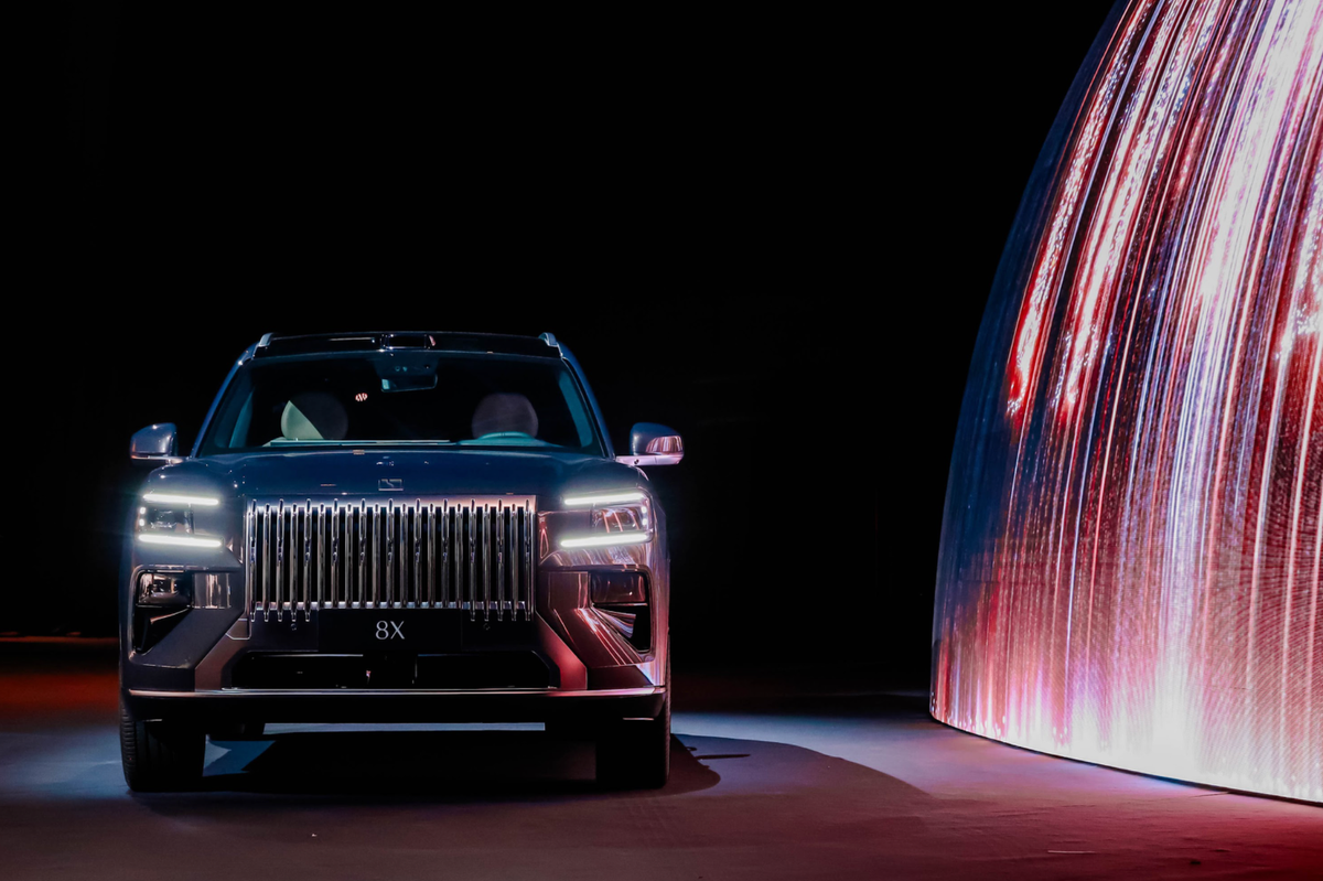 Zeekr 8X SUV Is Fast, Fancy And Fully Loaded – photo 3