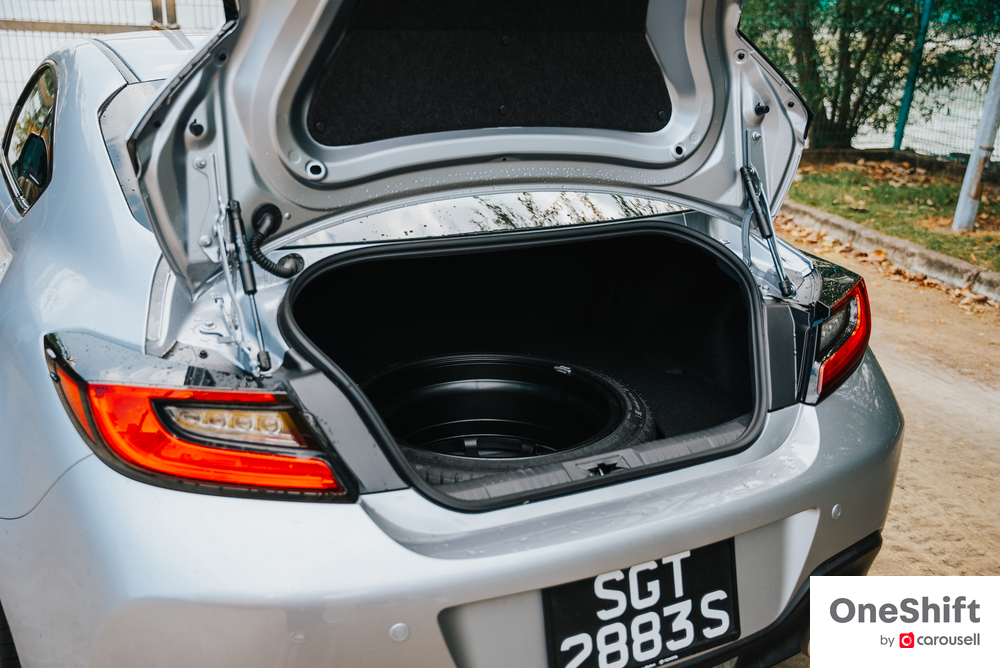 Toyota GR86 Manual Review: Best Thing Since Sliced Bread? Almost! – photo 1
