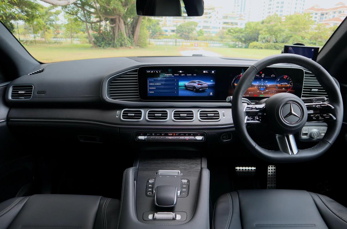 Mercedes-Benz GLE 400e Coupe 4Matic Review: Plugging Into Prestige – photo 47