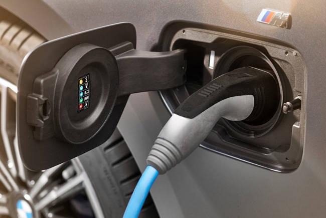 The New BMW 330e Sedan Now Available In Singapore. - Sportier And More Efficient Than Ever Thanks To The Latest BMW eDrive Technology. – photo 3