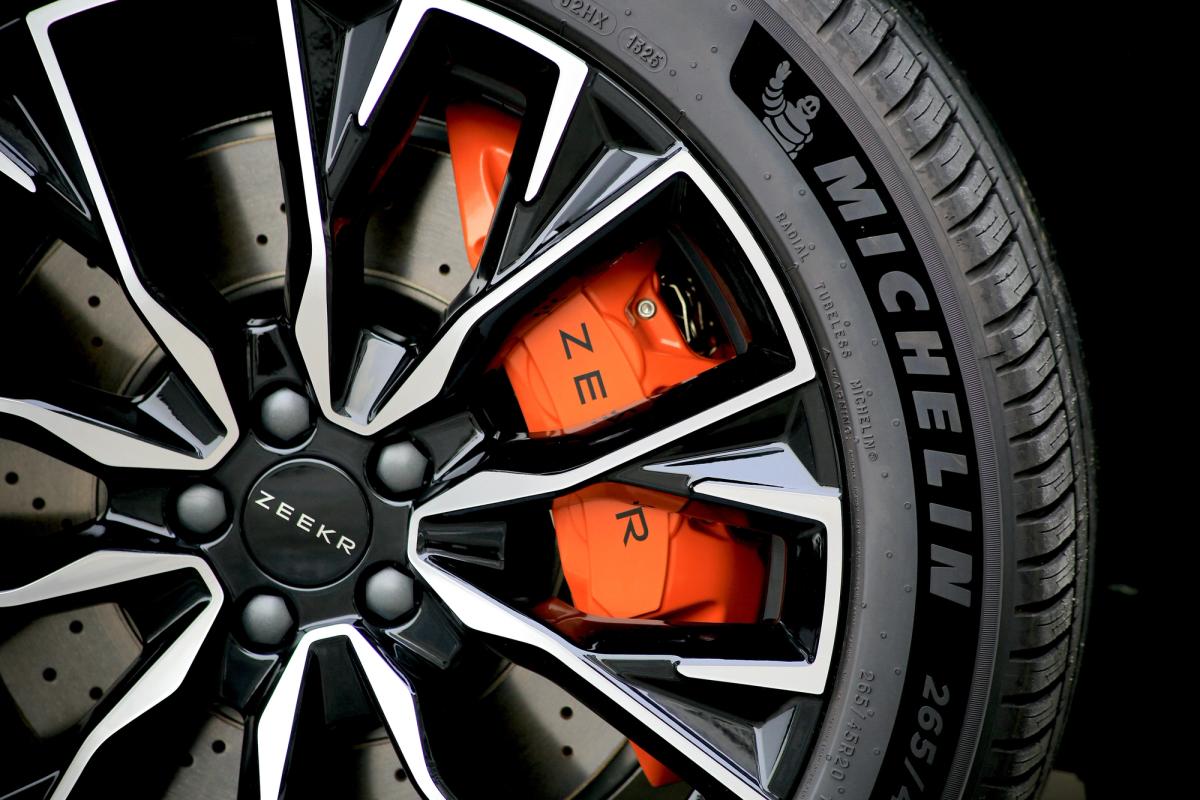 Zeekr 7X Performance Review: Serious Speed, Serious Intent – photo 49