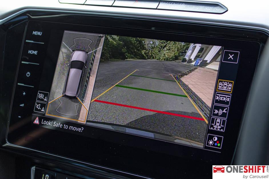 Editor's Picks - Stately Express - Volkswagen Passat Variant R-Line 2.0 TSI – photo 12