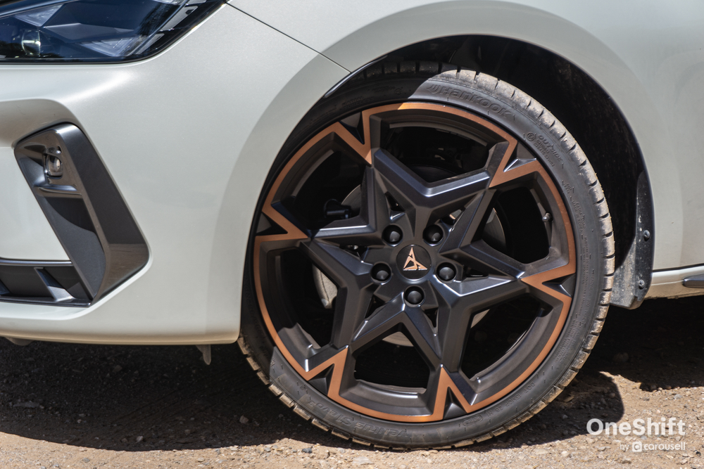 Cupra Leon 1.5 eTSI First Drive Review: Raising the Mercury – photo 26
