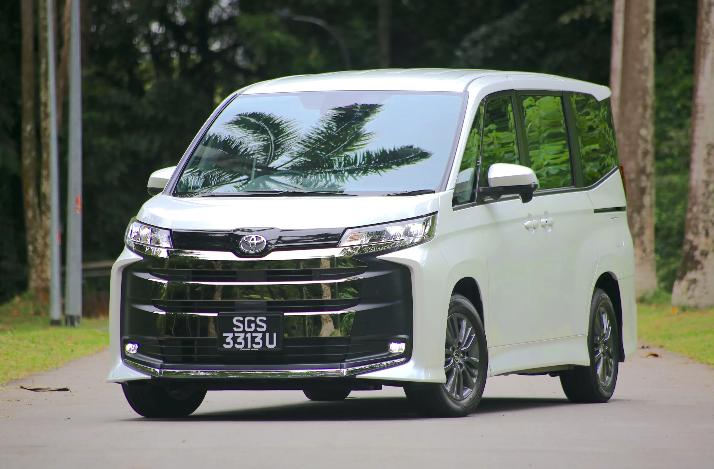 Toyota Noah Hybrid (Elegance) Review: Practicality Meets Quiet Refinement
