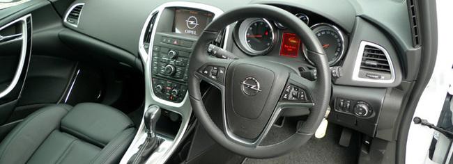 Opel Astra Hatch 1.4 Turbo Review: Astra-nomical boost – photo 2