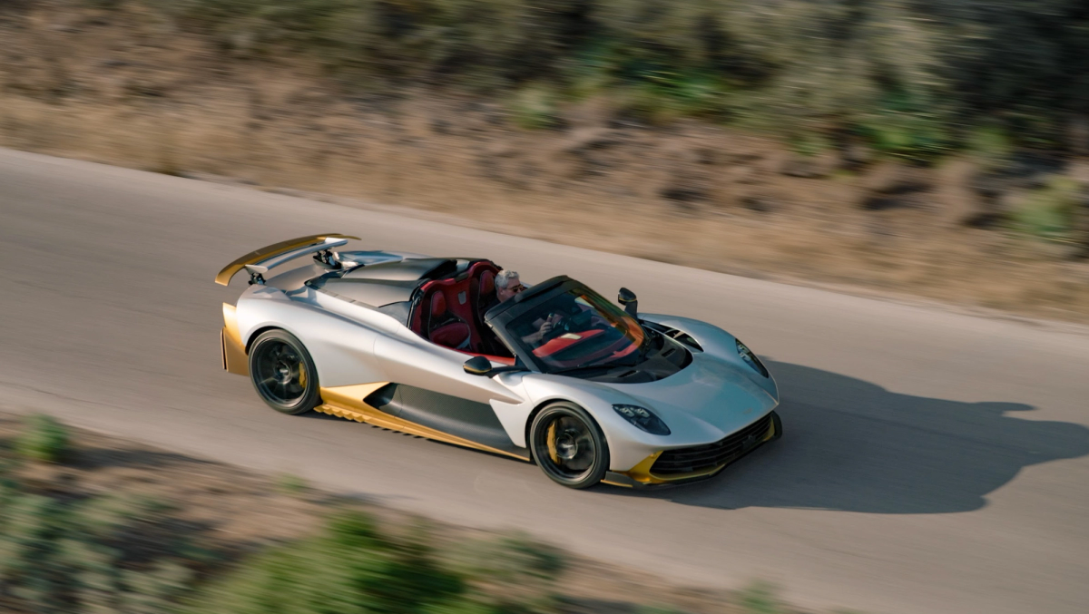Aston Martin Valhalla Spider Brings Supercar Speed Outdoors – photo 4