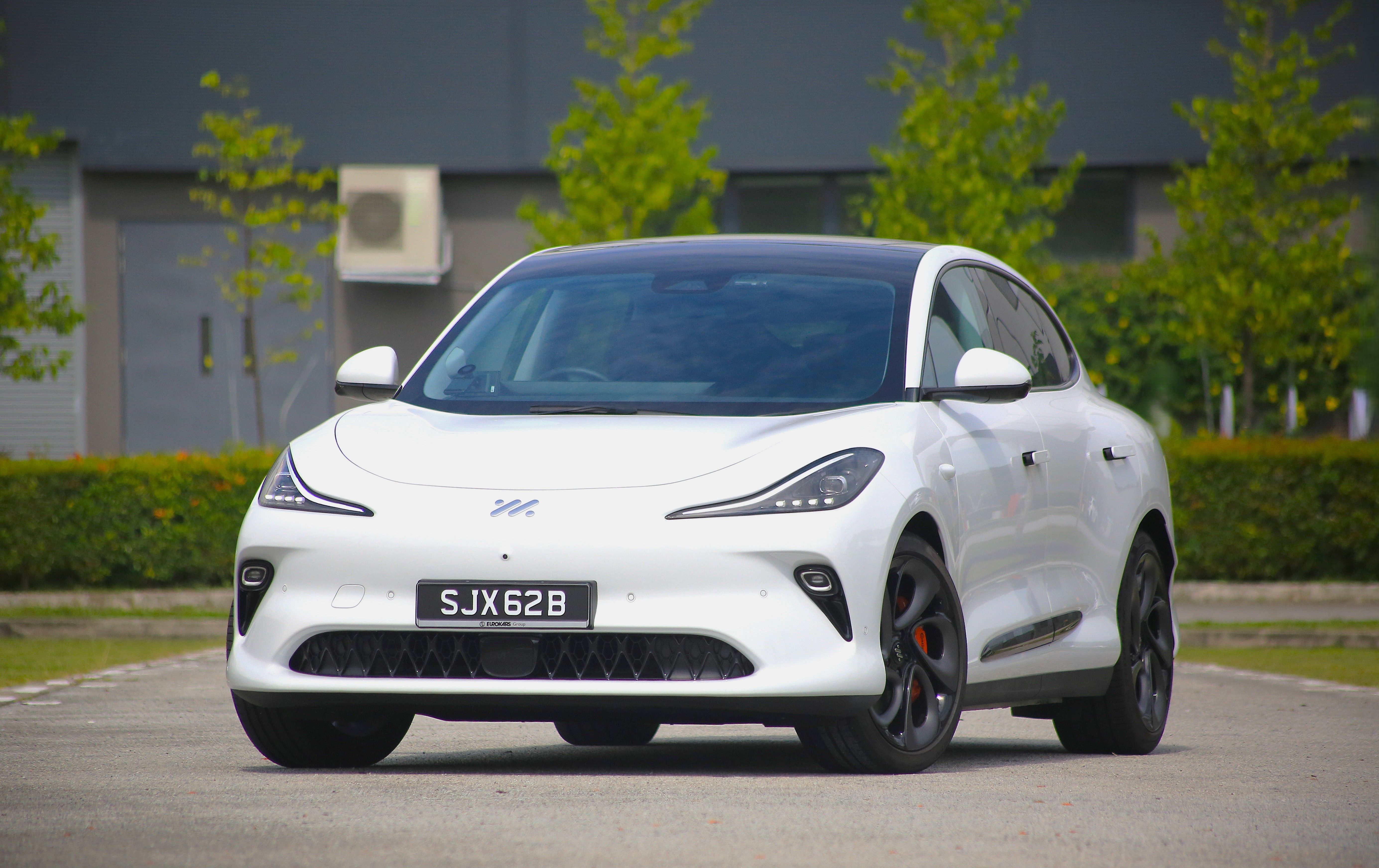 IM6 (Performance) Review: Greater Than The Sum Of Its Parts