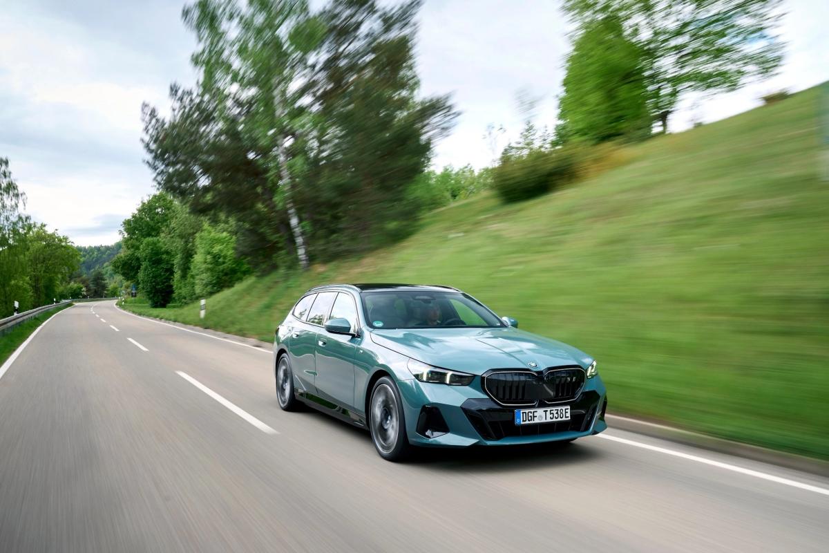 BMW’s BEV Sales Grew By 118.8% Year-On-Year In Singapore – photo 1