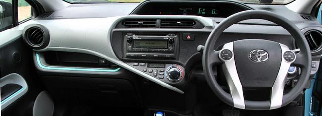 Toyota Prius C 1.5 Auto Review: Vitamin C supplement – photo 2