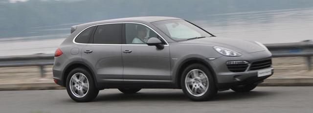 Porsche Cayenne S Hybrid Review: Boost Job – photo 3