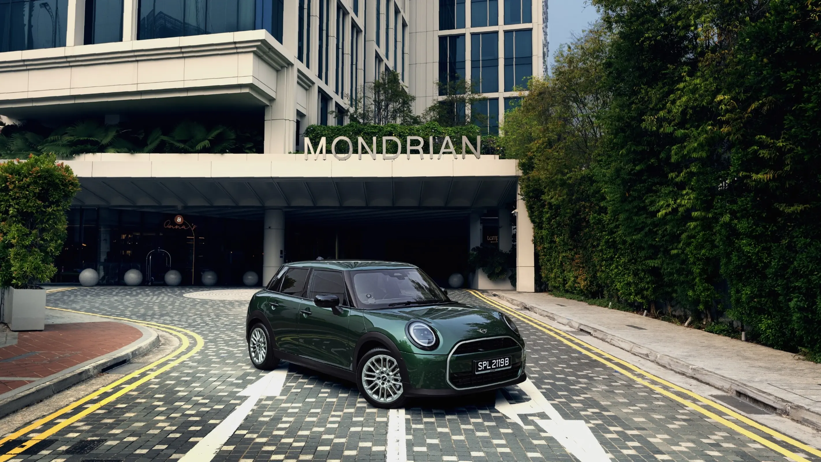 Buy A New MINI Cooper One, Get A Hotel Stay And Driving Experience