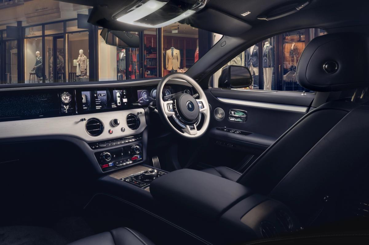 Rolls-Royce Unveils One-Off Ghost Savile Row – photo 2