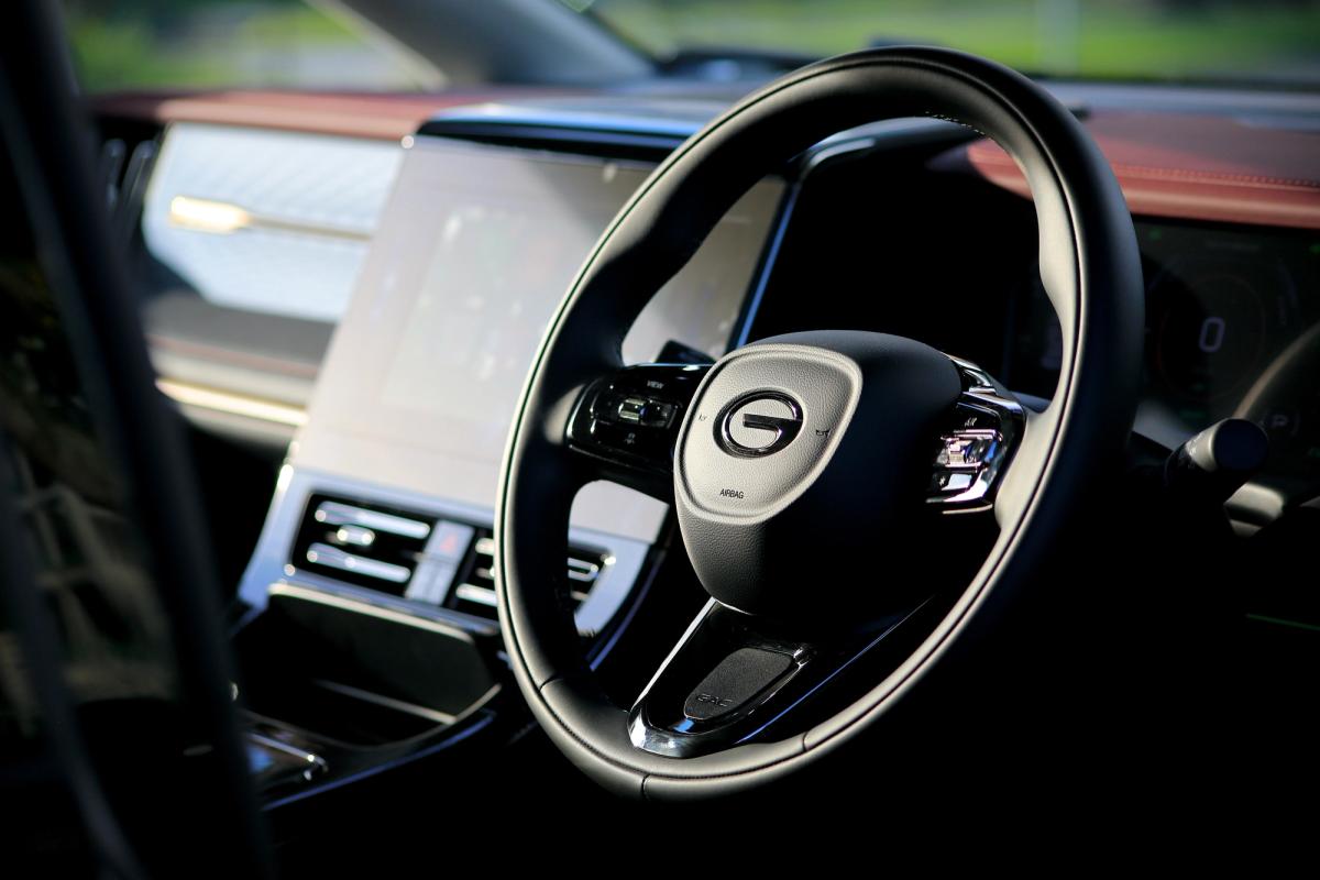 GAC E9 PHEV Review: The Thoughtful Executive Transport – photo 39