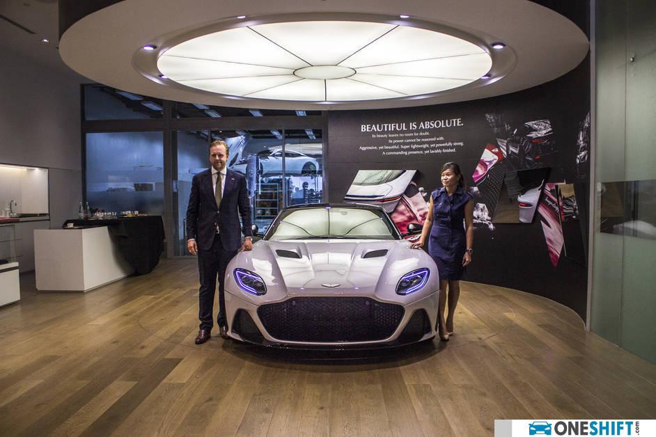 Leggera Superleggera - And It Is Landfall For Aston Martin's Super Light DBS – photo 3