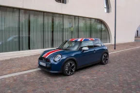 MINI Celebrates 25 Years in Oxford with Exclusive Cooper Oxford Edition