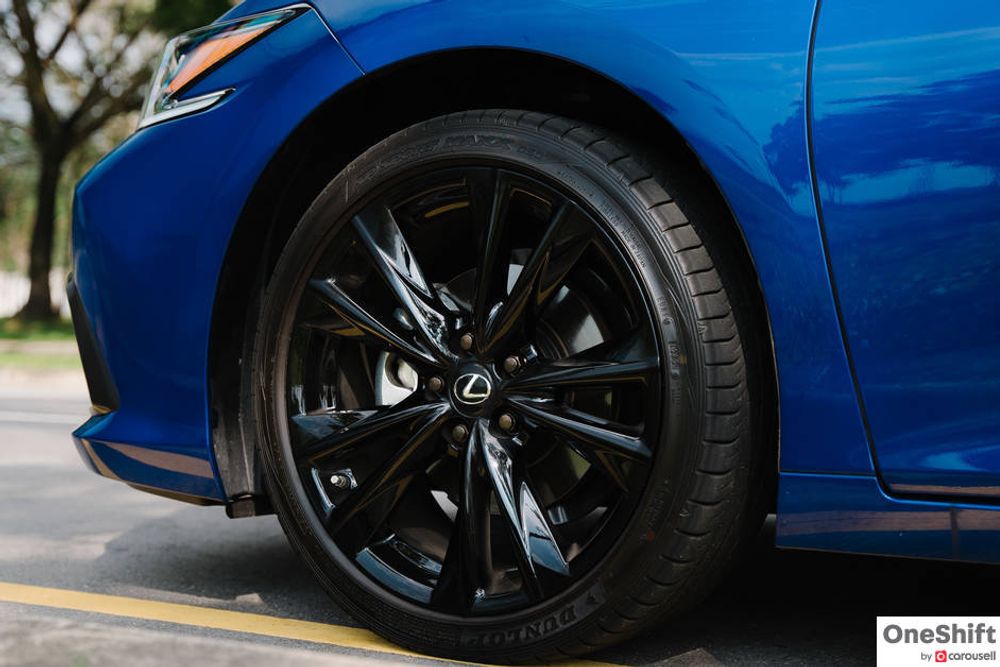 Lexus ES 250 F Sport Review: Simpler is Better – photo 5