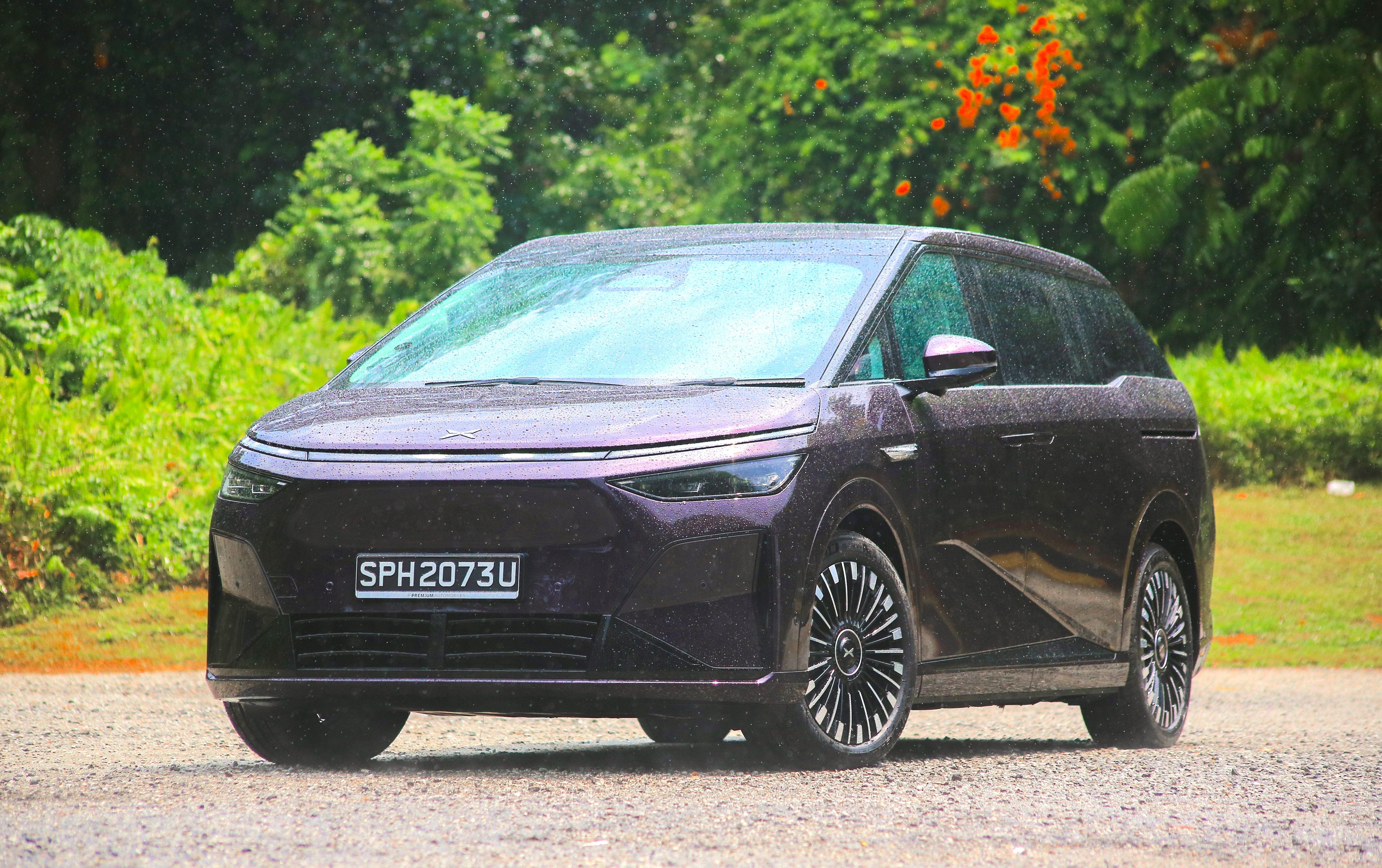 Xpeng X9 Pro (Long Range) Review: Big Car, Clever Thinking