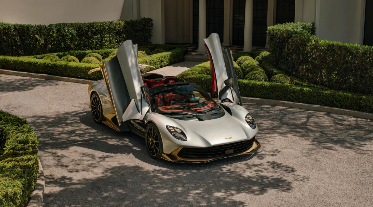 Aston Martin Valhalla Spider Brings Supercar Speed Outdoors – photo 1