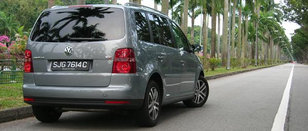 Volkswagen Touran Sport 1.4 TSI (DSG) Review: Dr. Jekyll and Mr. Hyde – photo 1
