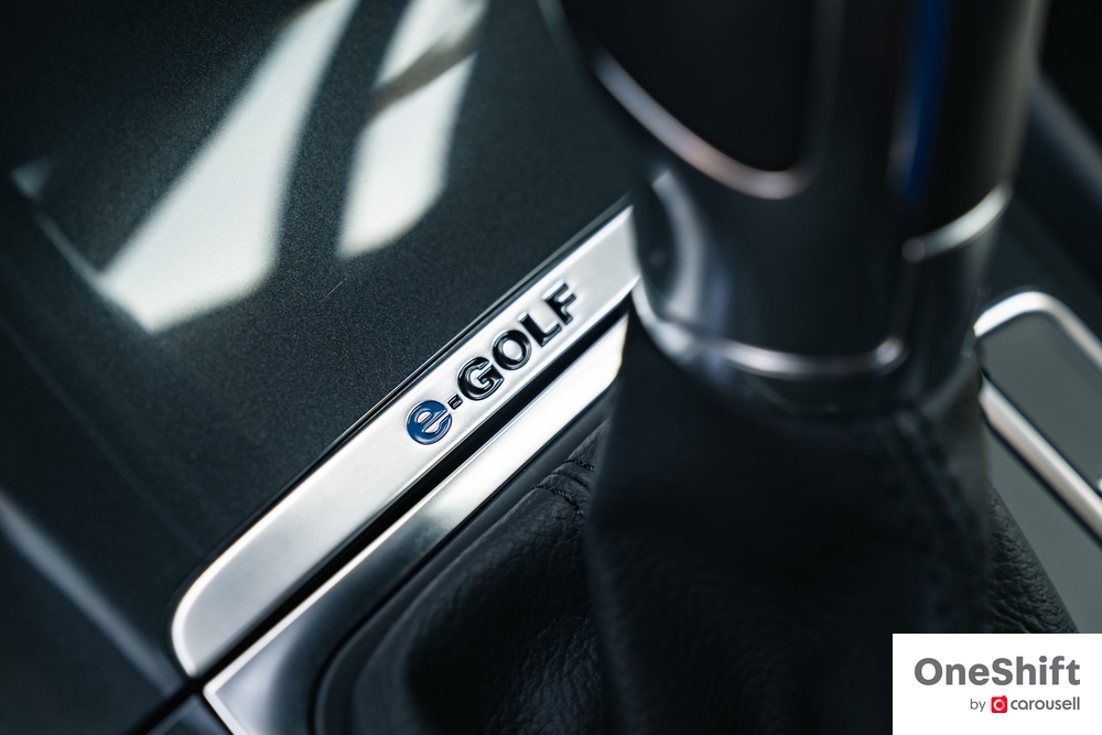 Volkswagen e-Golf Gives a Glimpse of Company's Electrified Future – photo 26