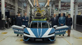 Italy Puts A Lamborghini Temerario On Police Duty