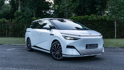 XPENG X9 Long Range Review: The Jetsons' Family Transport
