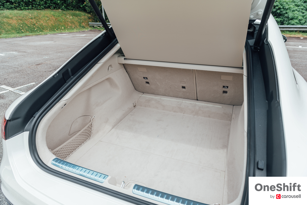 Mercedes-EQ EQS 450+ Review: The Space Pod From The Three Pointed Star – photo 44