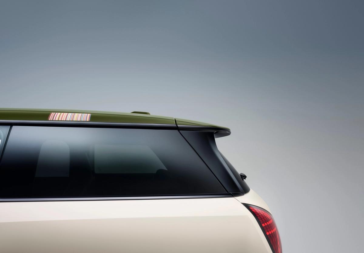 MINI Cooper SE Gets A Designer Makeover, Courtesy Of Paul Smith – photo 3