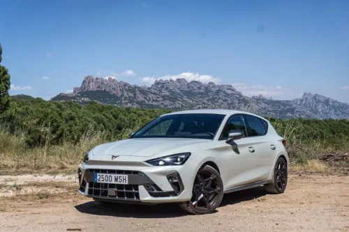 Cupra Leon 1.5 eTSI First Drive Review: Raising the Mercury