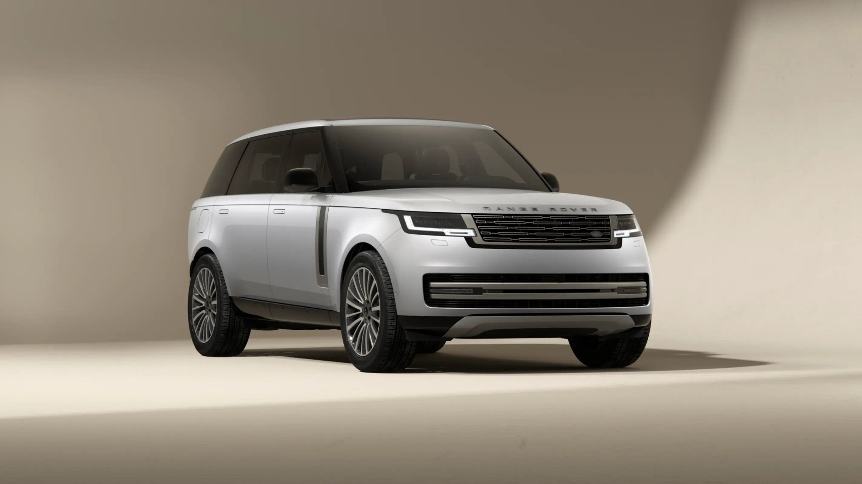 These Exclusive Range Rovers Capture London’s Unmistakable Edge
