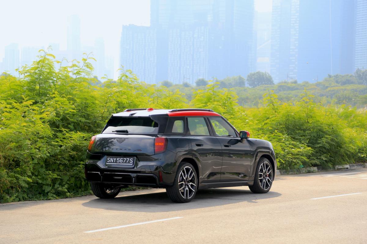 MINI Aceman JCW Review: Spirited EV With A Firm Streak – photo 33