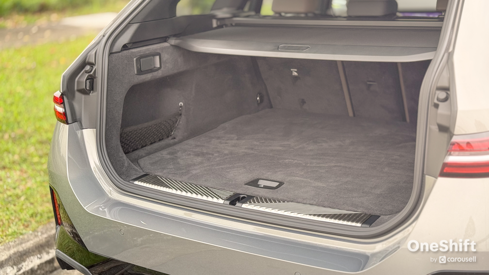 BMW 5 Series 520i M Sport Touring Review: World Tour – photo 23