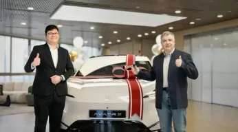 Nobel Prize-Winning Physicist Is 100,000th AVATR 07 Owner