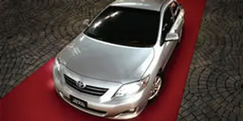 Toyota Corolla Altis 1.8 (A) 2011