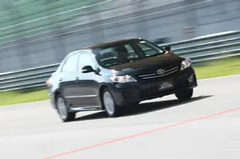 Toyota Corolla Altis 1.6 (A) Classic 2011