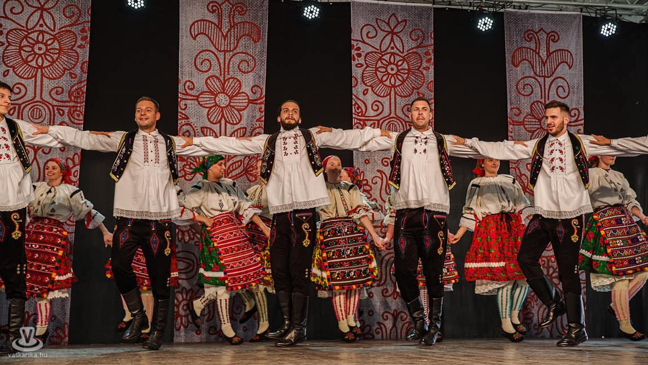 Gencsi Söprű Regionális Néptáncfesztivál