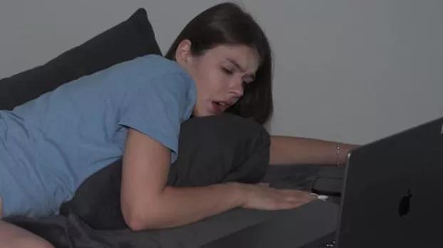 [PornForce] Princess Alice (Netflix & Chill | Xporn