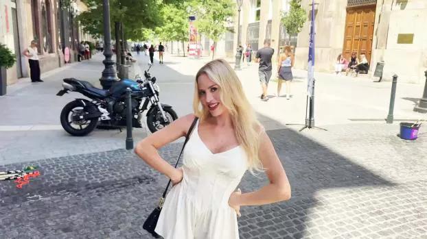 [JacquieEtMichelTV] Maya (Surrounded by two men, 28-year-old Maya is happier than ever! | Xporn