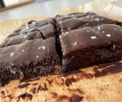 Fudge brownies with snickers