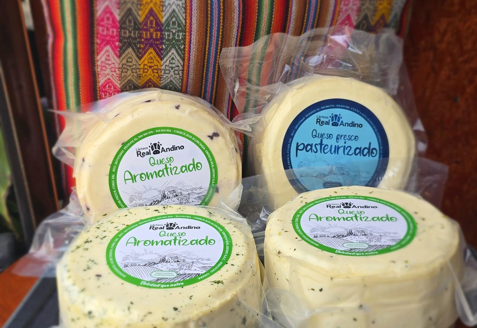 Quesos frescos pasteurizados y quesos aromatizados.