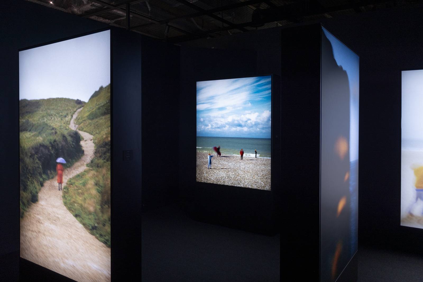 Exhibition - GroundSeeSaw East - Seoul  || "slide"}-6