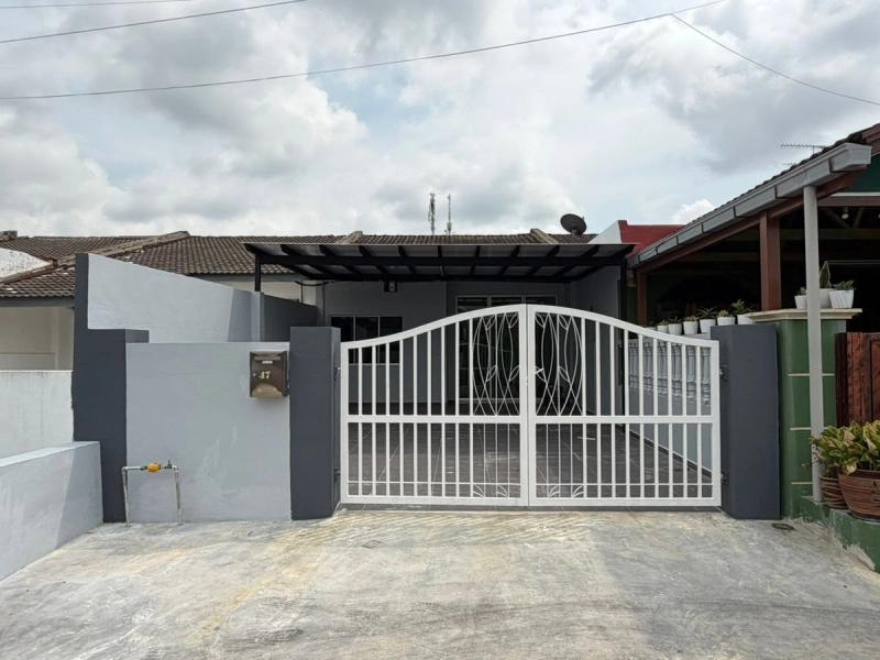 Single Storey Jalan Pertanian Taman Universiti