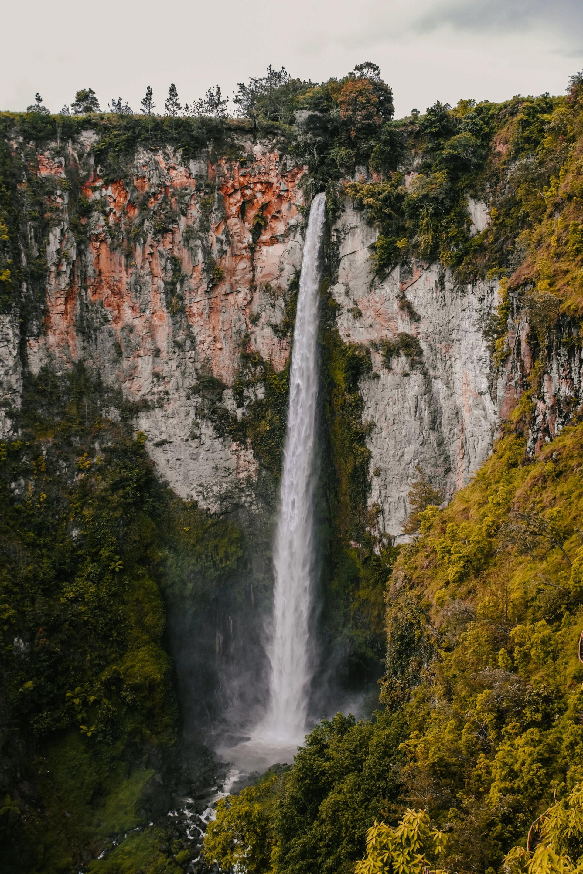 Exploring Natural Wonders: Most Spectacular Waterfalls Around the Globe