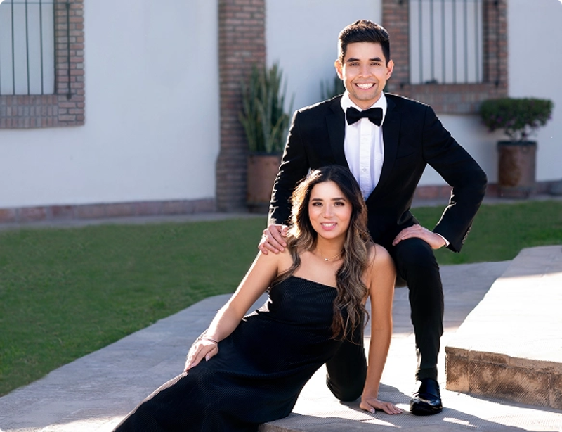 Romantic engagement photo session in Dallas