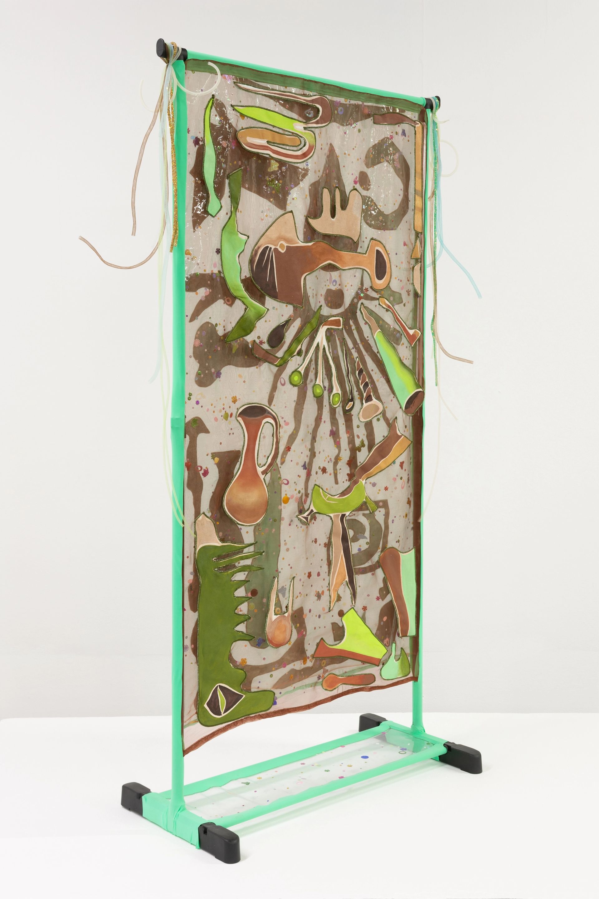Ana Navas, Fishbowl, 2019, clothing rack, fabric, acrylic, 160 × 80 × 4 cm, photo: Diego Torres