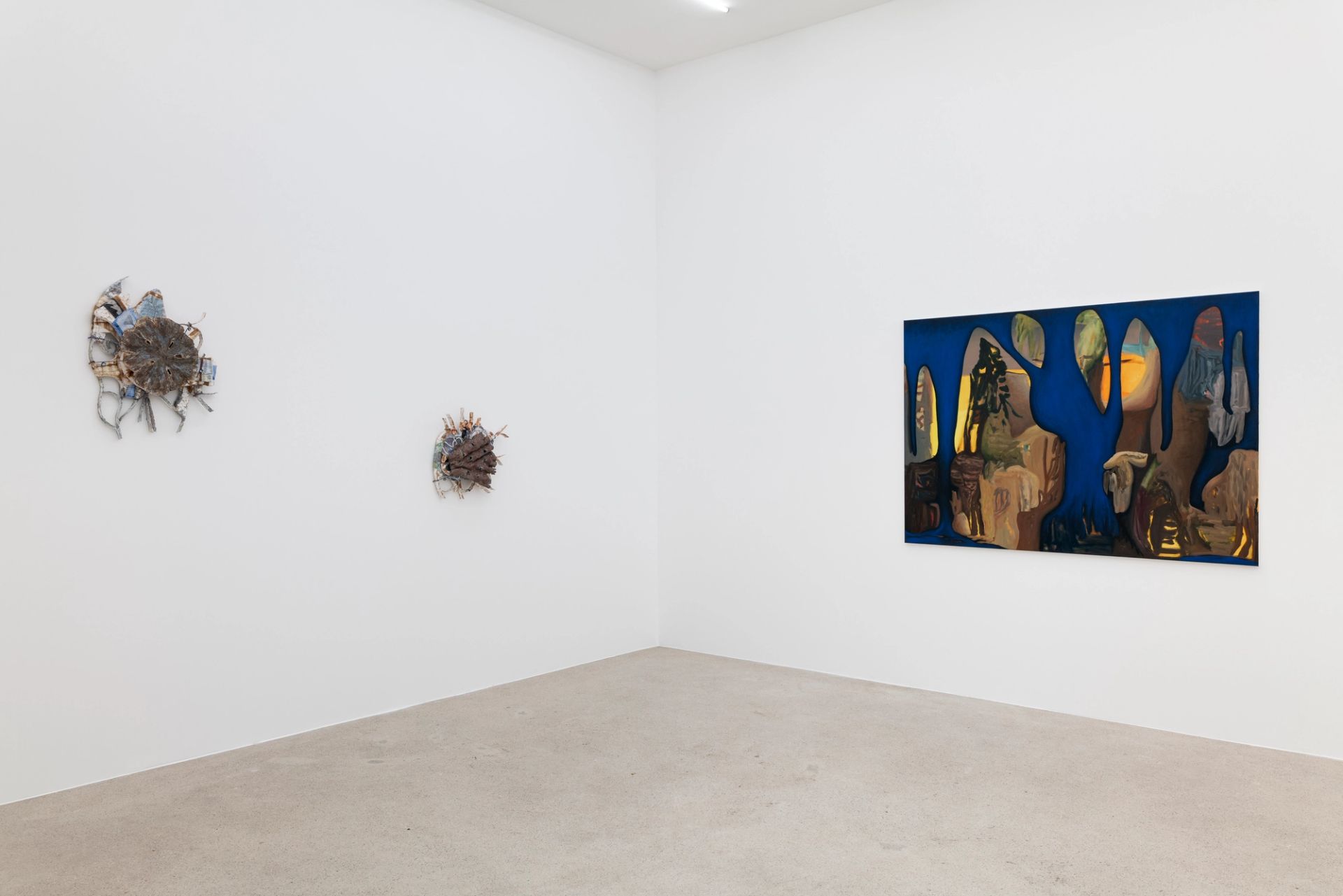 Dear Reality: ASMA, Jose Bonell, Michele Cesaratto, Veronika Hilger, Isaac Lythgoe, Isabel Nuño de Buen, 2025, installation view at Sperling, Munich, photo: Sebastian Kissel